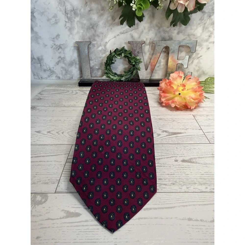 Brooks Brothers Makers Classic Tie Burgundy Paisley Blue Silk USA‎ Made 3